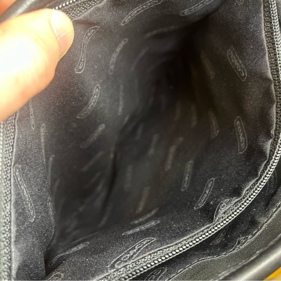 Coach | Legacy Lunch Bucket Bag Glovetanned Leather 9077 in Black - Picture 13 of 15